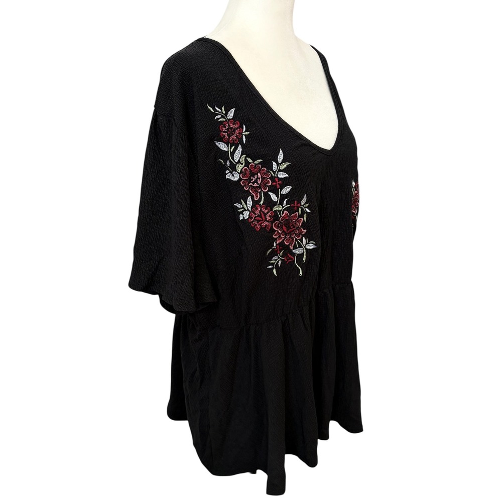 BLOOM Chic Plus Size 22 Black Embroidered Floral V Neck Peplum Top - Picture 4 of 8
